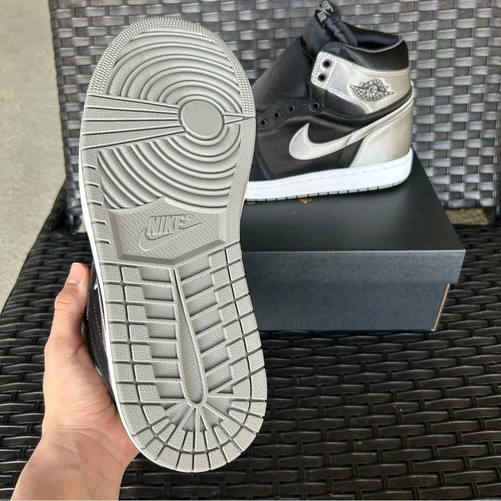 AIR JORDAN 1 RETRO OG HIGH SATIN SHADOW - MENS 10.5 / WOMENS 12 - Picture 5 of 5